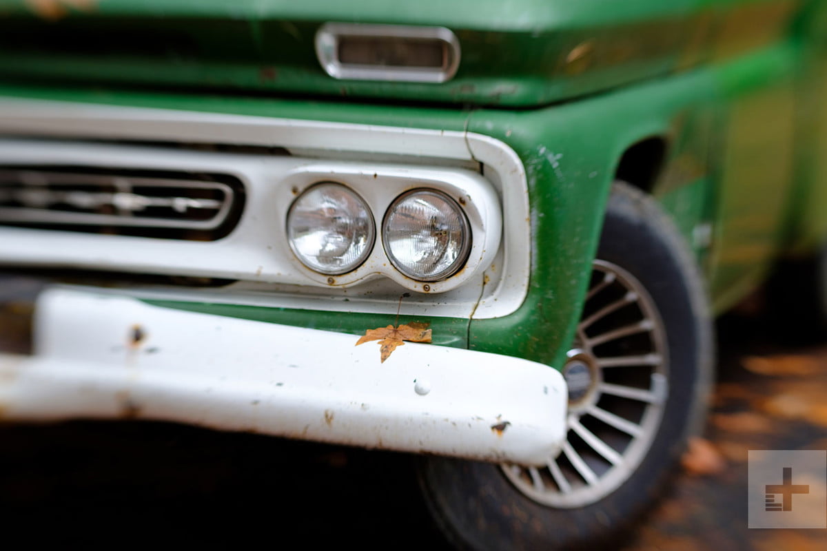 Old antique green and white truck front headlights Lensbaby Sweet 80 Review